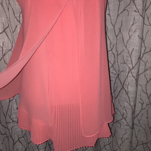 White House Black Market salmon camisole chiffon - Picture 5 of 6